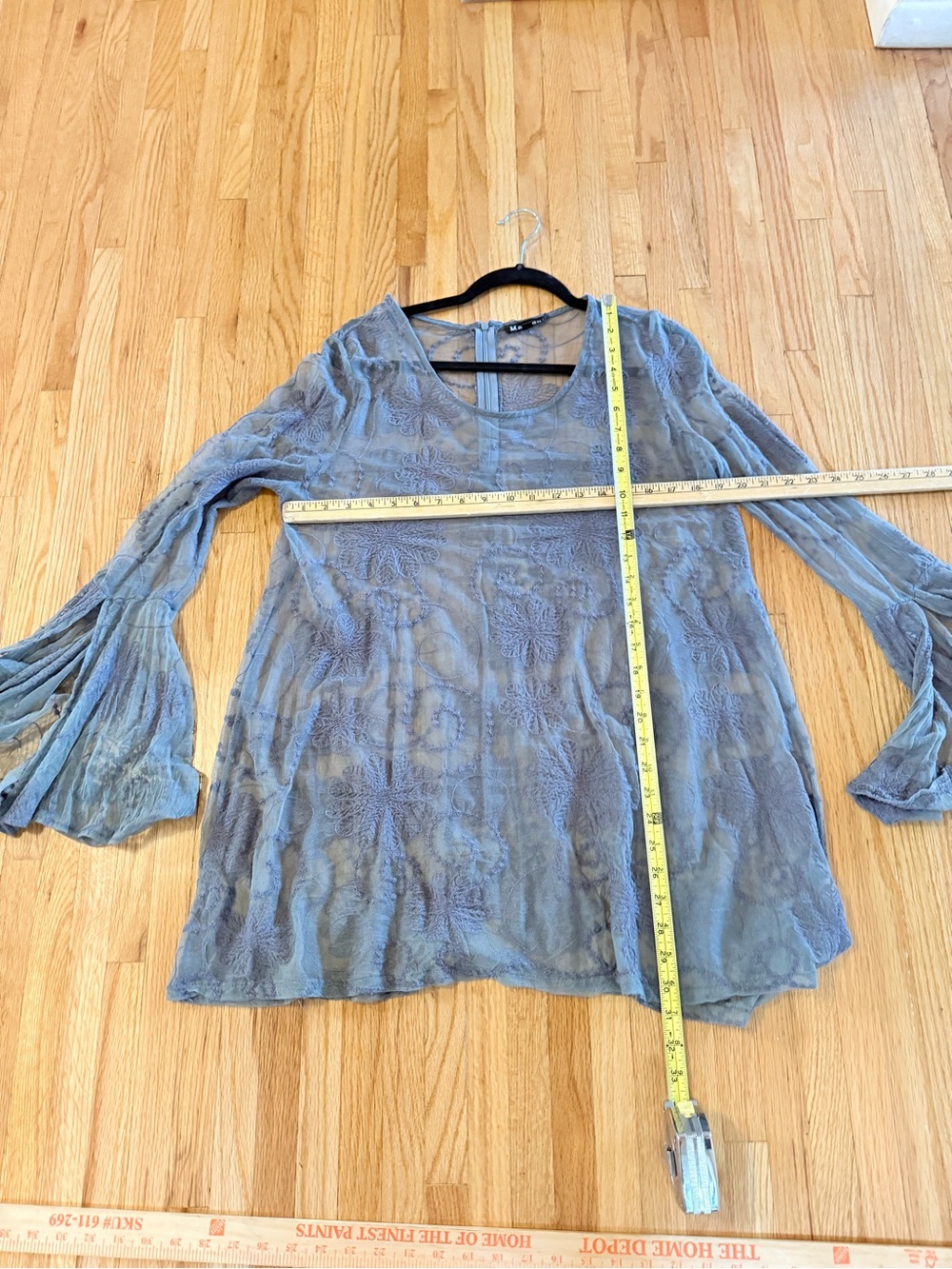 Mechant Gray Lace-Texture Bell Sleeve Tunic